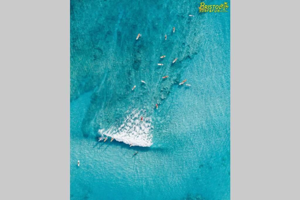 קורלחו B-Rent Bristol Beach Surf & Fun מראה חיצוני תמונה